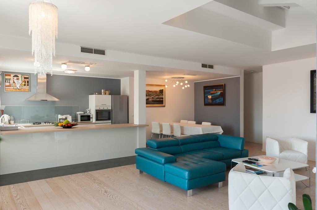 Apartament Penthouse *
